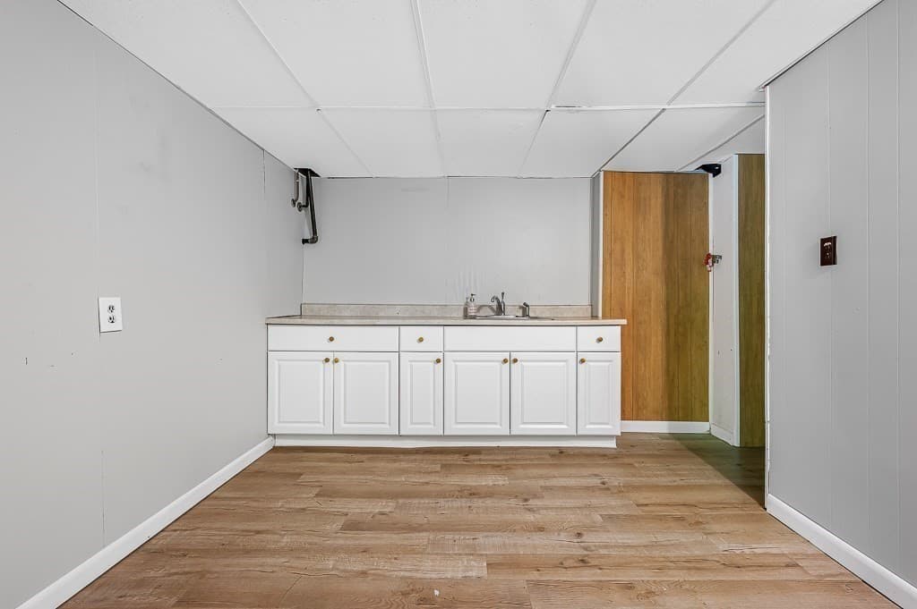 42 Iowa St, Worcester MA 01602 photo 21