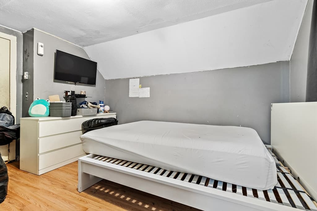 29 Newbury St, Worcester MA 01609 photo 16