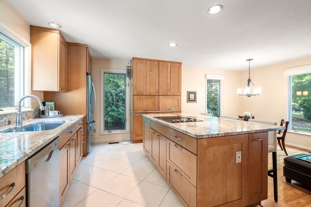 375 Atherton Street, Milton MA 02186 photo 12
