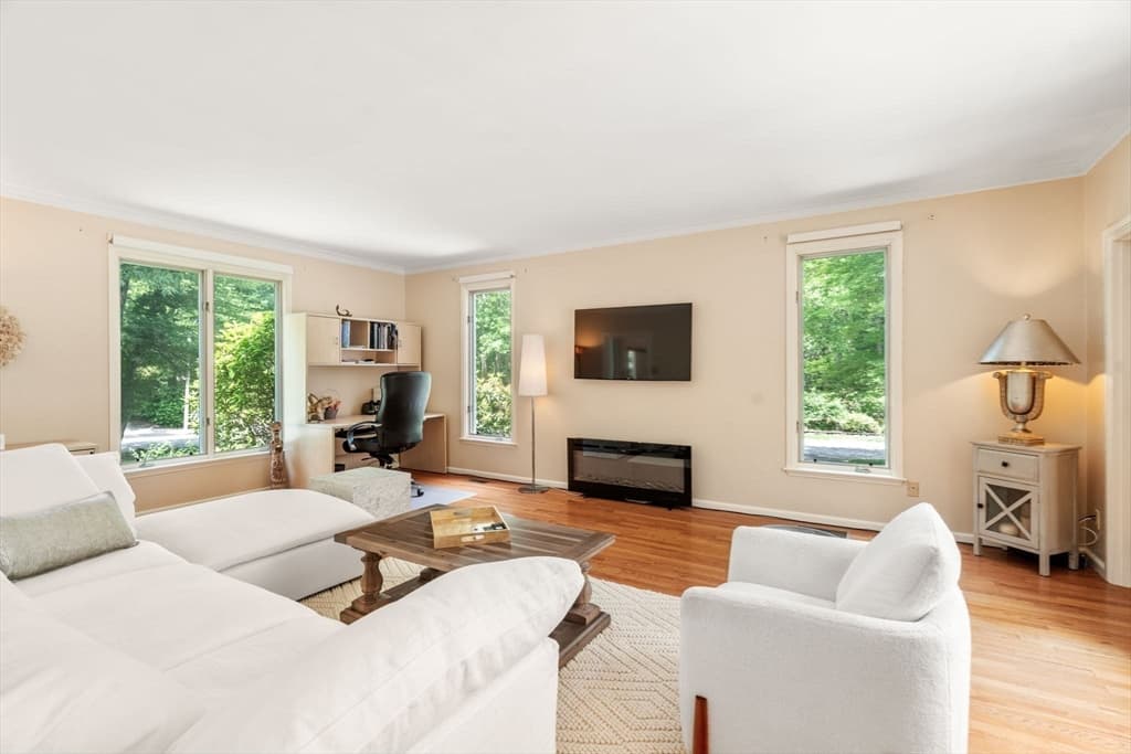 375 Atherton Street, Milton MA 02186 photo 10