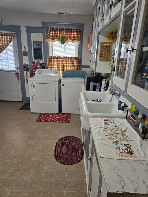 141 Elm Street, Southbridge MA 01550 photo 5