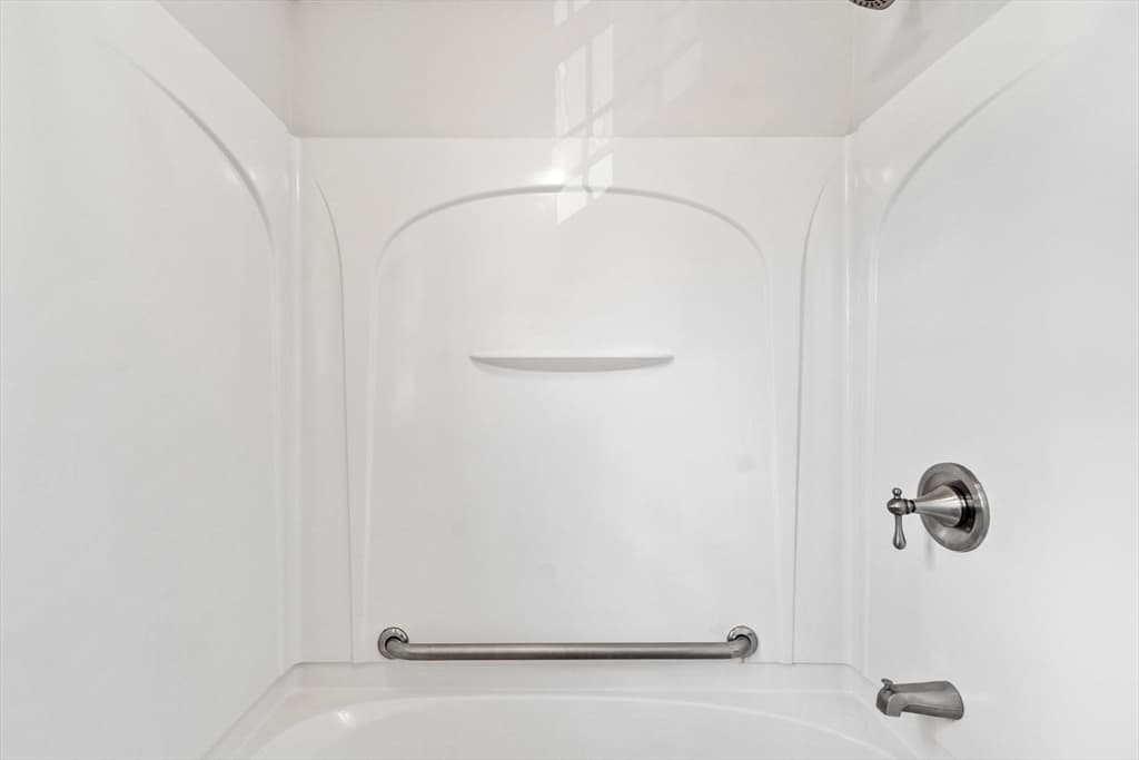 52 Auburn St, Lowell MA 01852 photo 30