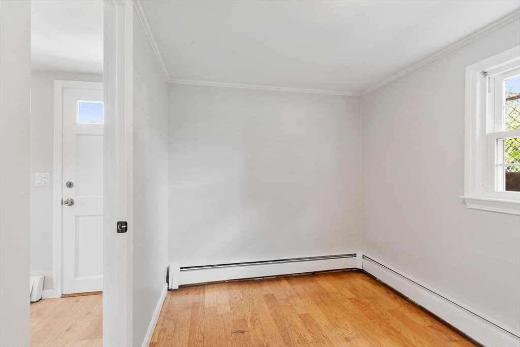 52 Auburn St, Lowell MA 01852 photo 15
