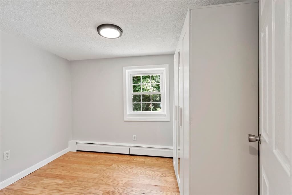 52 Auburn St, Lowell MA 01852 photo 25