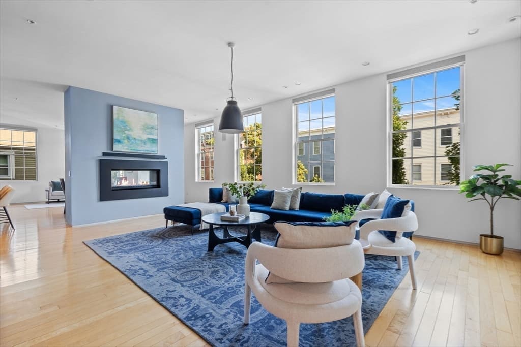 Condominium at 618 East 2nd St # 2, Boston MA 02127, Boston, photo 2 of 23