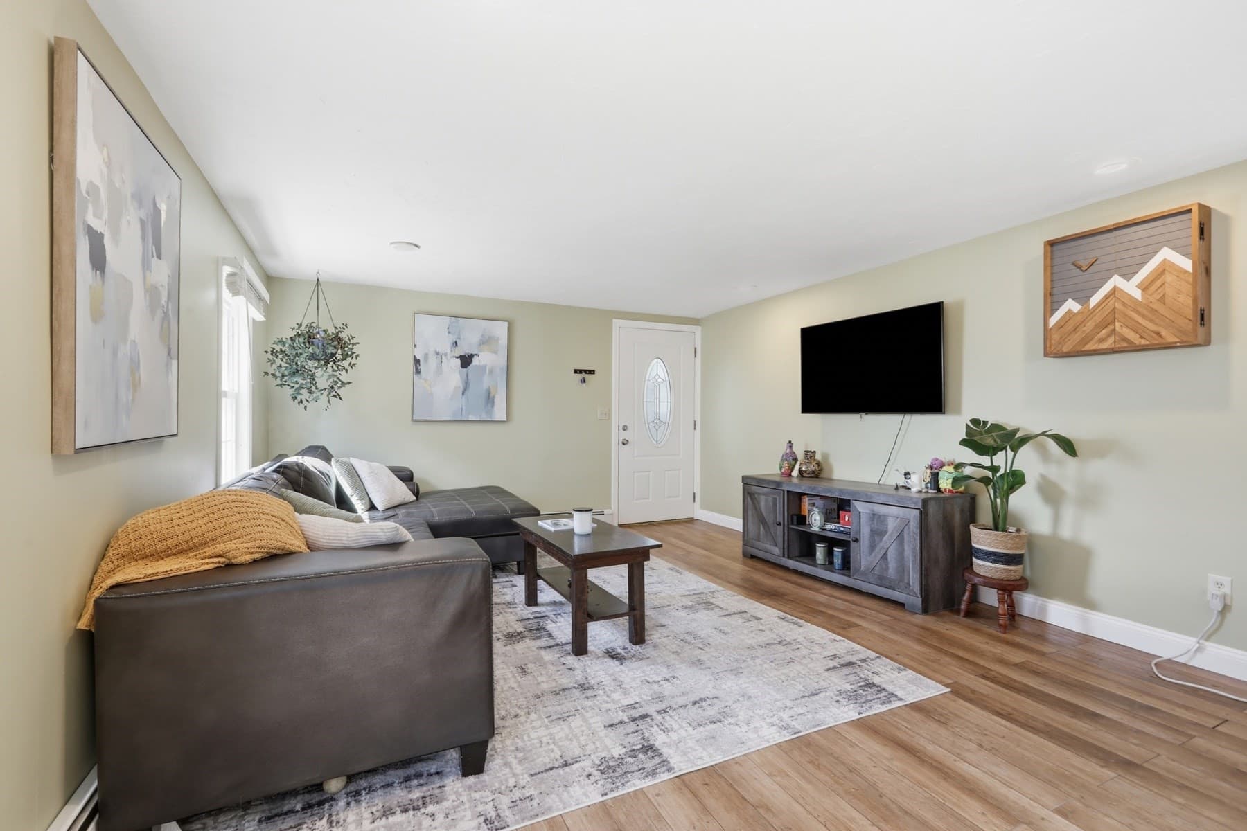 Single Family Residence at 20 Milton Street, Saugus MA 01906, photo 6 of 36