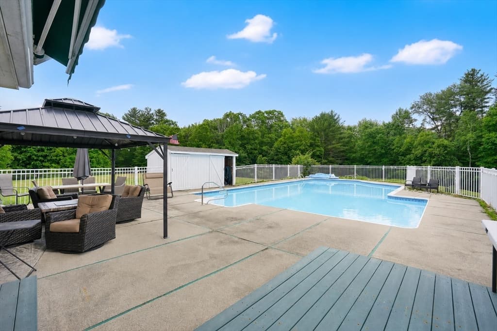 Single Family Residence at 258 Main Rd, Westhampton MA 01027, Westhampton, photo 10 of 41