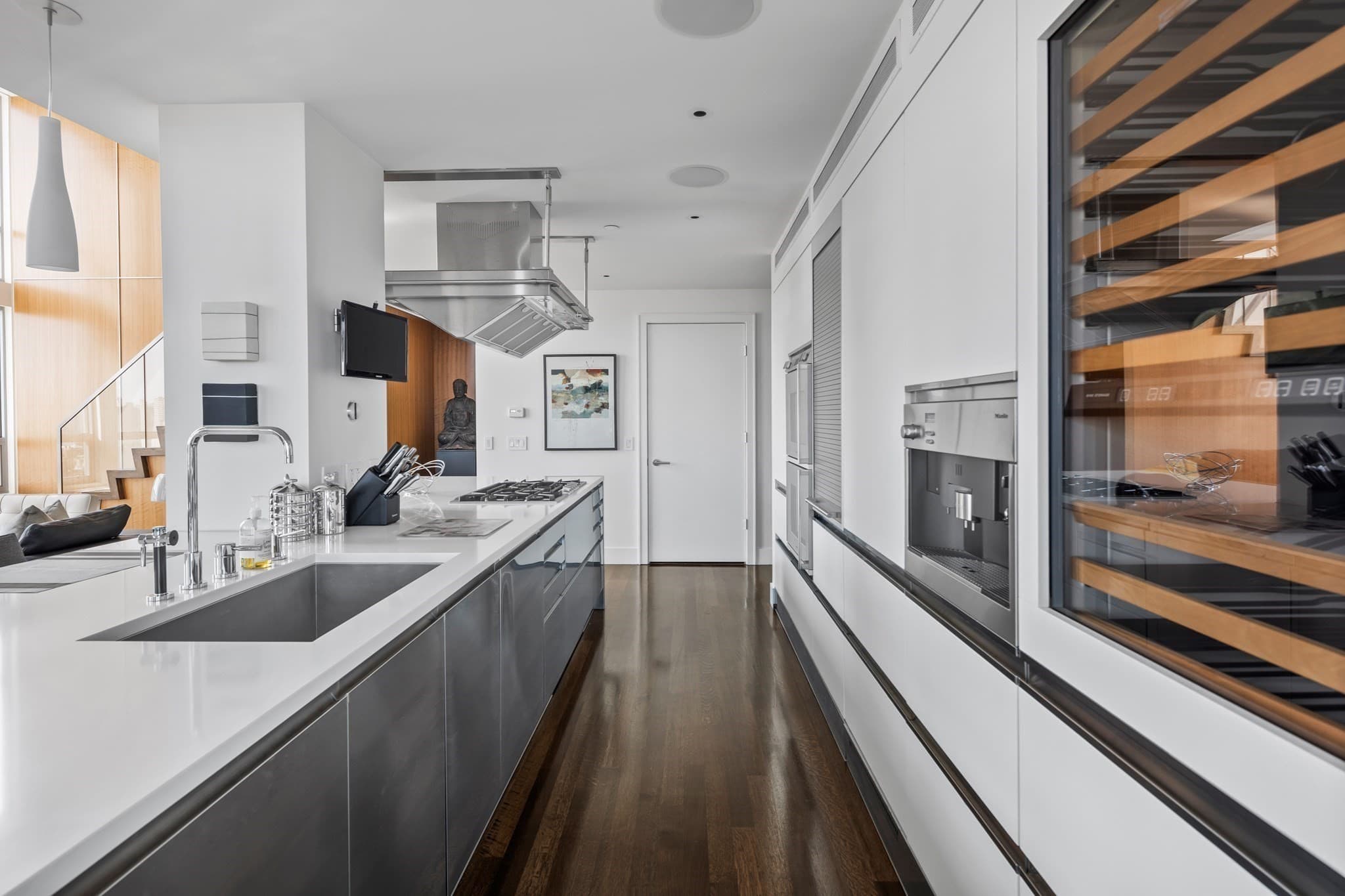 Condominium at 360 Newbury Street # 810, Boston MA 02115, photo 10 of 35