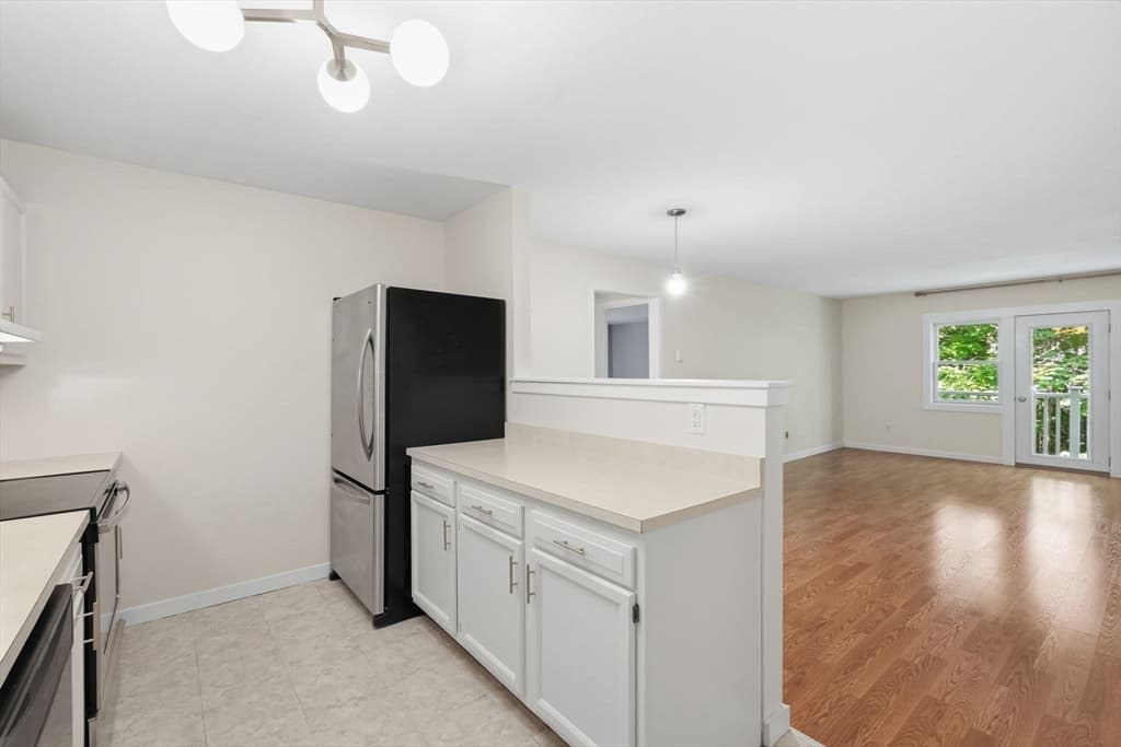 Condominium at 44 Evergreen Rd # 302, Northampton MA 01053, Northampton, photo 11 of 28
