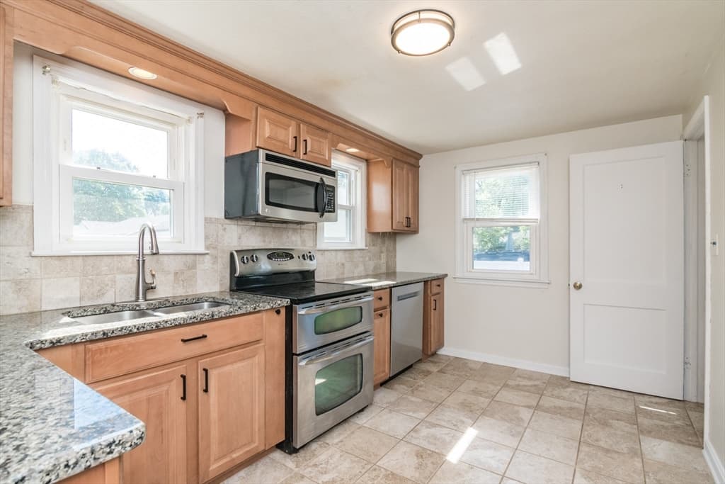 Single Family Residence at 73 Catalpa Ter, Springfield MA 01119, Springfield, photo 17 of 31
