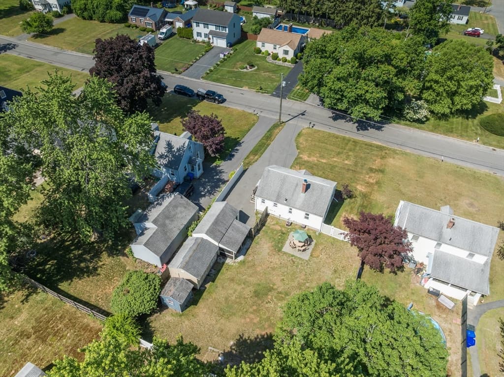 Single Family Residence at 73 Catalpa Ter, Springfield MA 01119, Springfield, photo 9 of 31