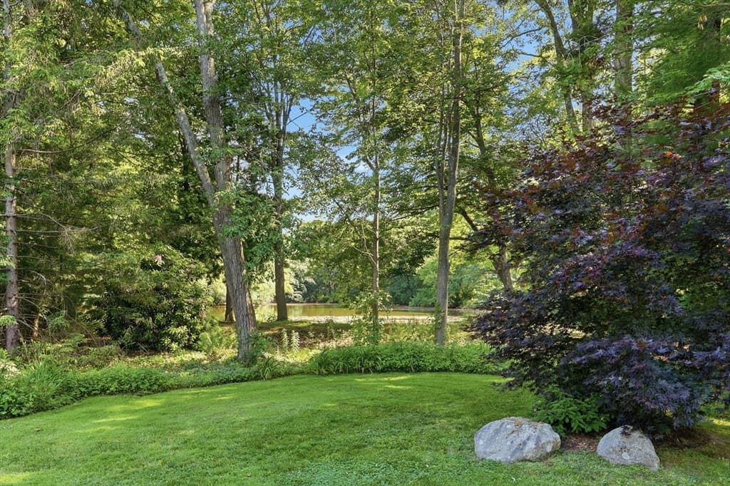 6 Oakmount Circle, Lexington MA 02420 photo 2