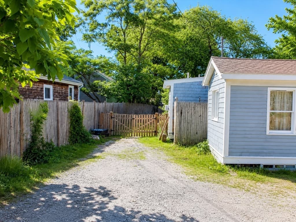 9 Medina Dr, Wareham MA 02571 photo 11