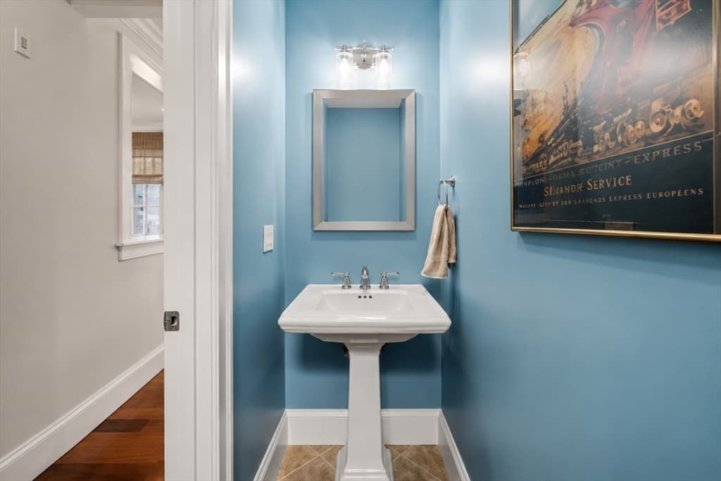 Condominium at 29 Maple Lane # 29, Medfield MA 02052, Medfield, photo 16 of 42