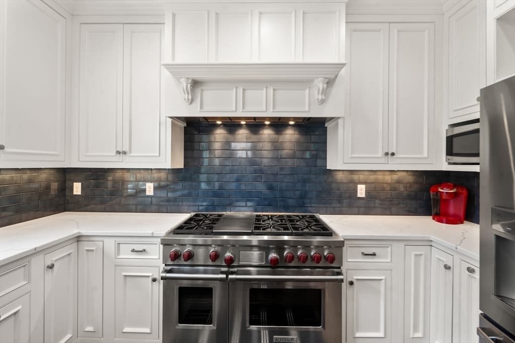 Condominium at 29 Maple Lane # 29, Medfield MA 02052, Medfield, photo 12 of 42
