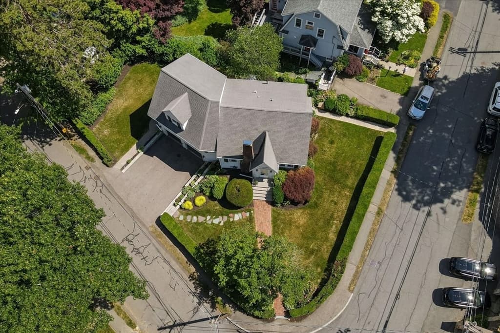 366 Warren St, Needham MA 02492 photo 20