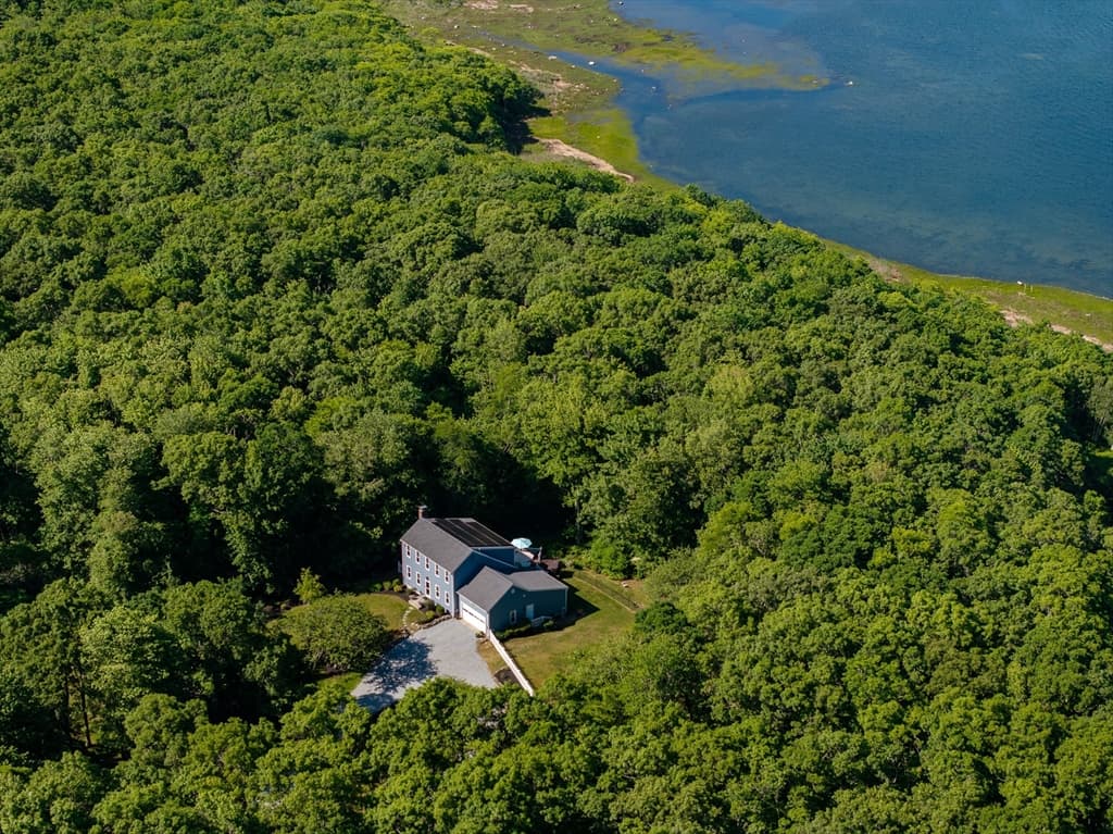 3 Barrett Dr, Mattapoisett MA 02739 photo 4