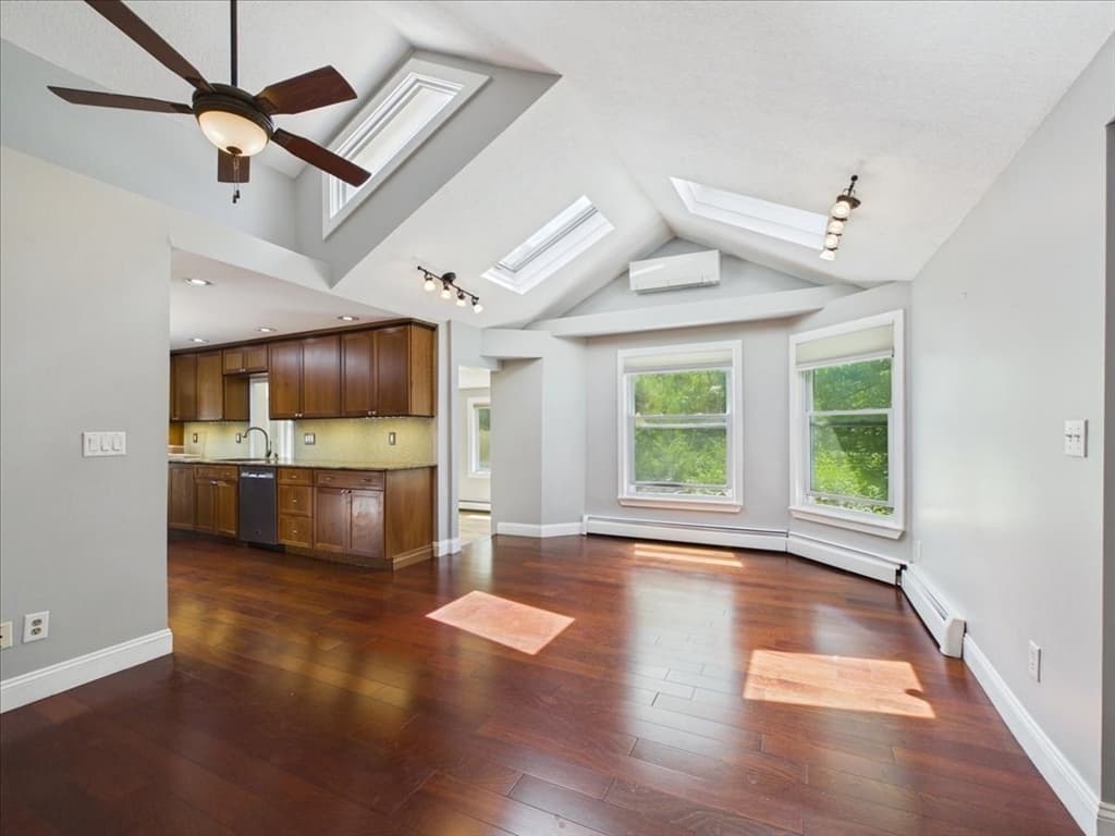 45 Park St, Norfolk MA 02056 photo 5