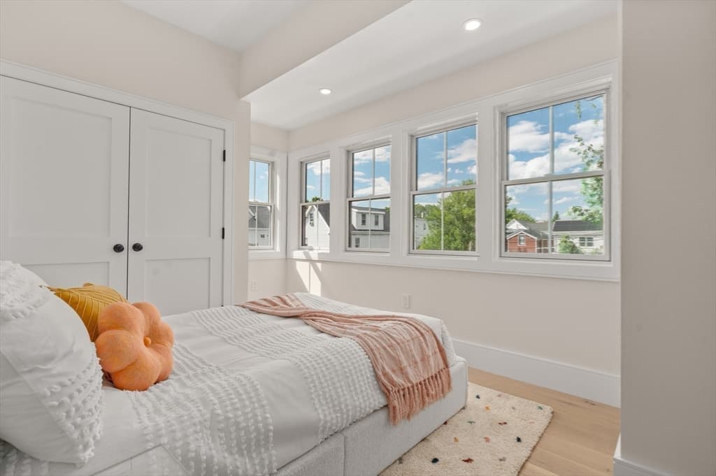 326 Lowell Street # 2, Somerville MA 02145 photo 9