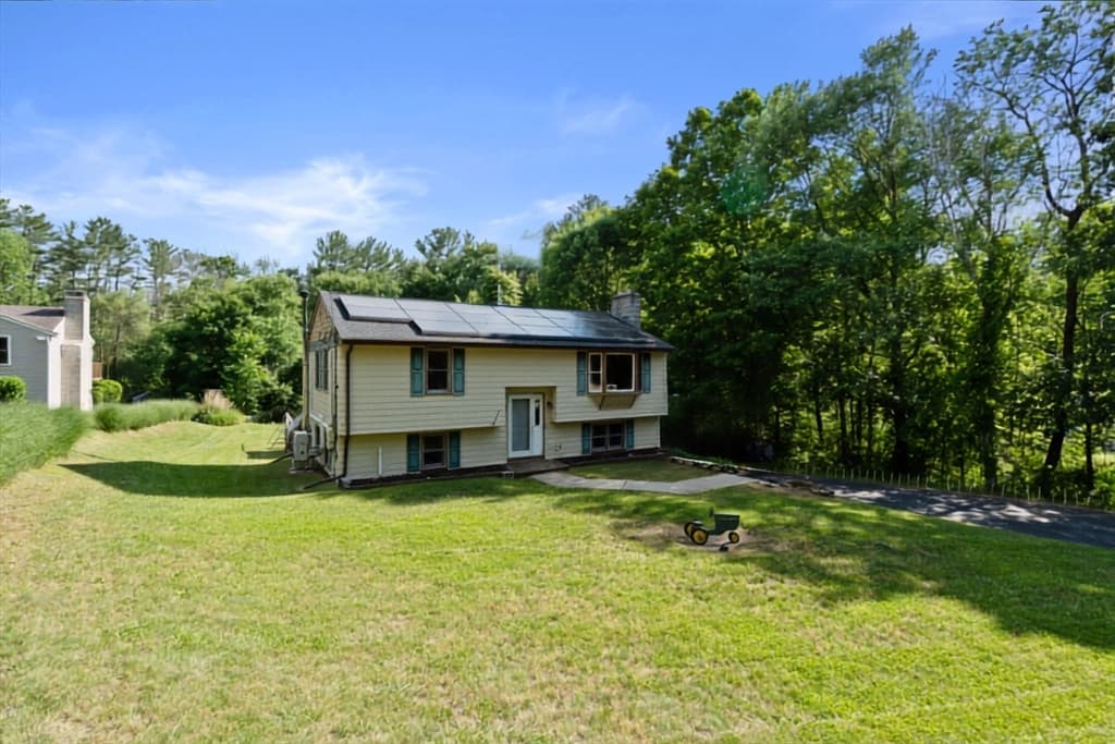 198 Lower Gore Rd, Webster MA 01570 photo 3