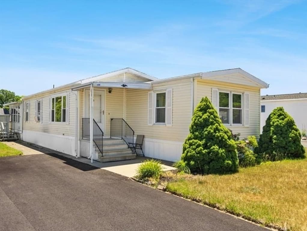 193 Tremont Street # 105, Taunton MA 02780