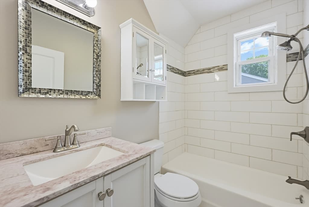 39 Johnston Avenue # 1, Northbridge MA 01588 photo 33