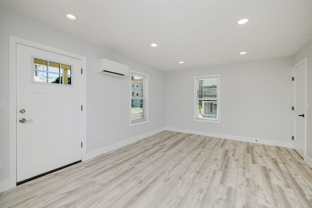 172 Nashua St, Fall River MA 02721 photo 13