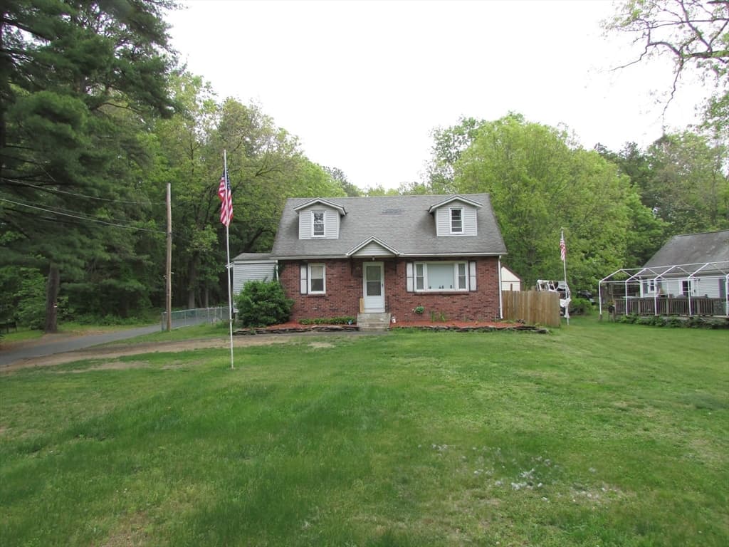 Multi Family at 10 Bartlett St, South Hadley MA 01075, South Hadley, photo 3 of 41