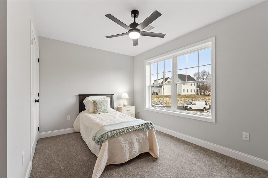 Condominium at 790 Massachusetts Avenue # 790, Lunenburg MA 01462, photo 35 of 42