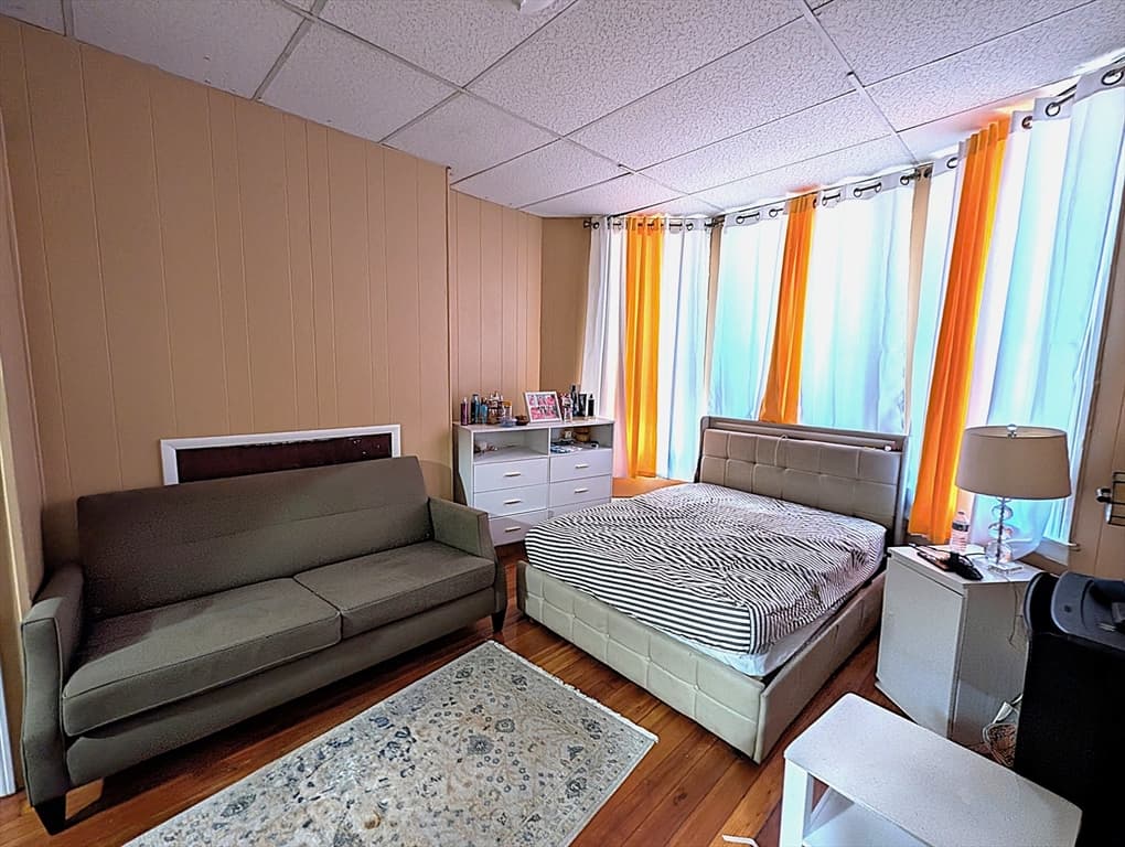 5-9 Family at 140-142 Blue Hill Ave, Boston MA 02119, photo 22 of 31