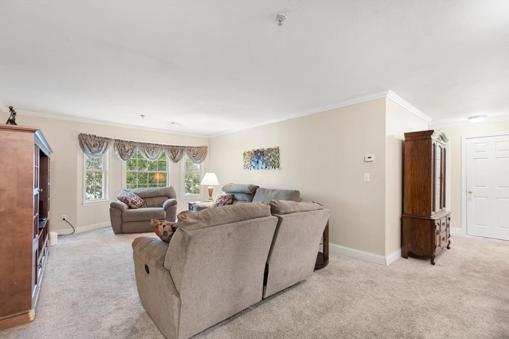 717 Washington St, Canton MA 02021 photo 4