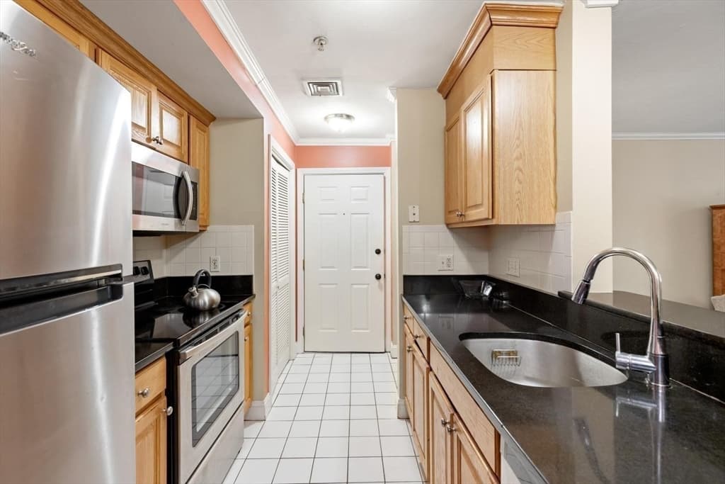 717 Washington St, Canton MA 02021 photo 8