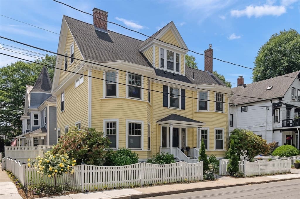 10 Brewer St, Boston MA 02130