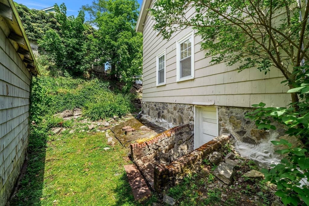 2 Family - 2 Units Up/Down at 4 Clark St., Swampscott MA 01907, Swampscott, photo 17 of 17