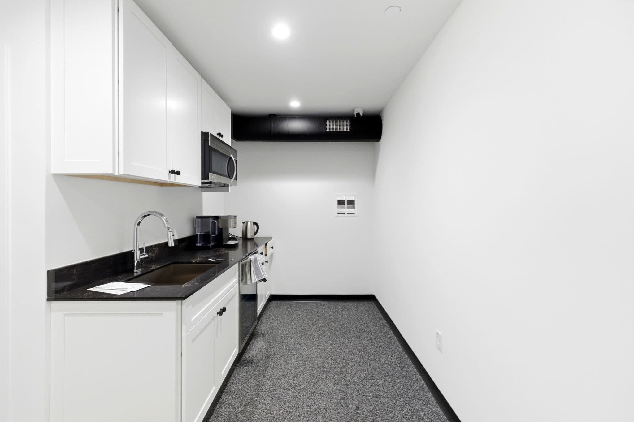 Condominium at 472 W Broadway # 202, Boston MA 02127, Boston, photo 39 of 42