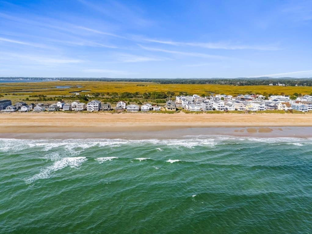 141 Atlantic, Salisbury MA 01952