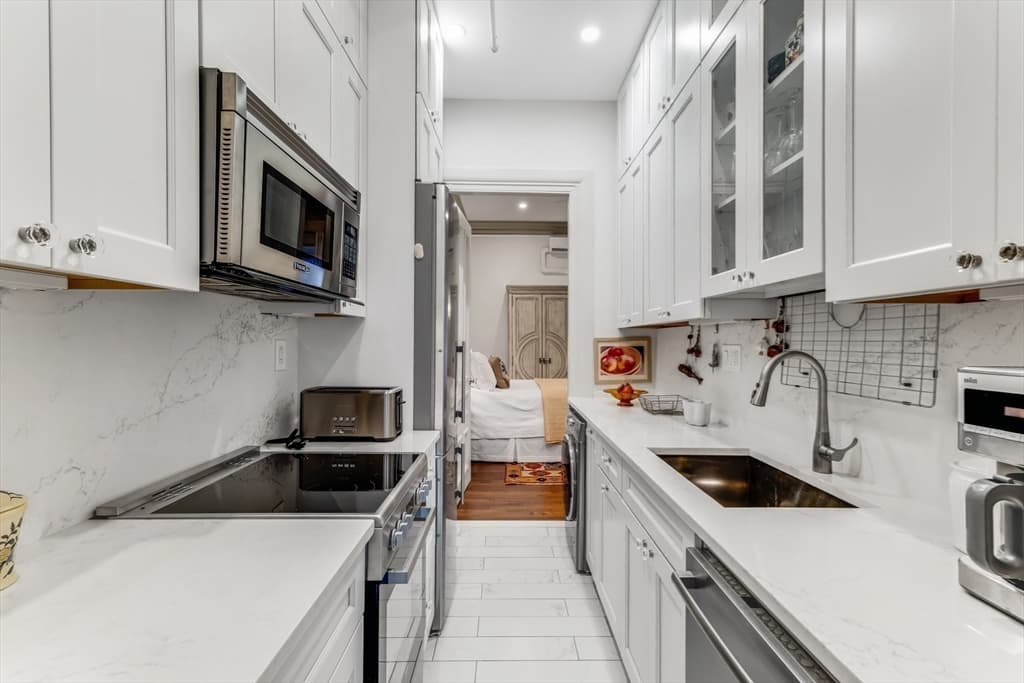 5+ Family - 5+ Units Up/Down at 57 Commonwealth Avenue, Boston MA 02116, Boston, photo 17 of 40