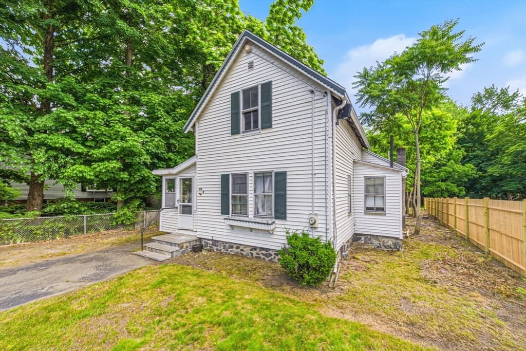 Single Family Residence at 50 Marble St, Stoneham MA 02180, photo 12 of 30