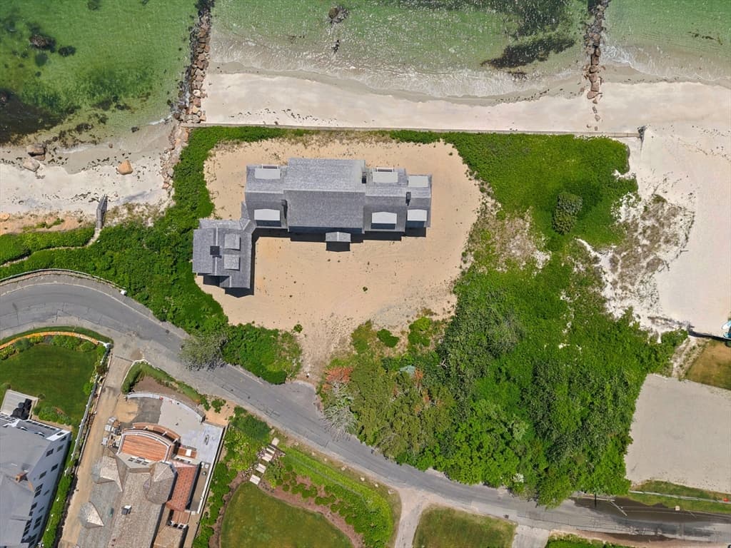 Single Family Residence at 31 Dale Ave, Barnstable MA 02647, Barnstable, photo 19 of 22