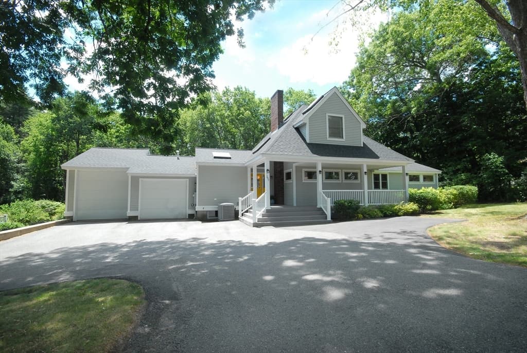 297 Laws Brook Rd, Concord MA 01742