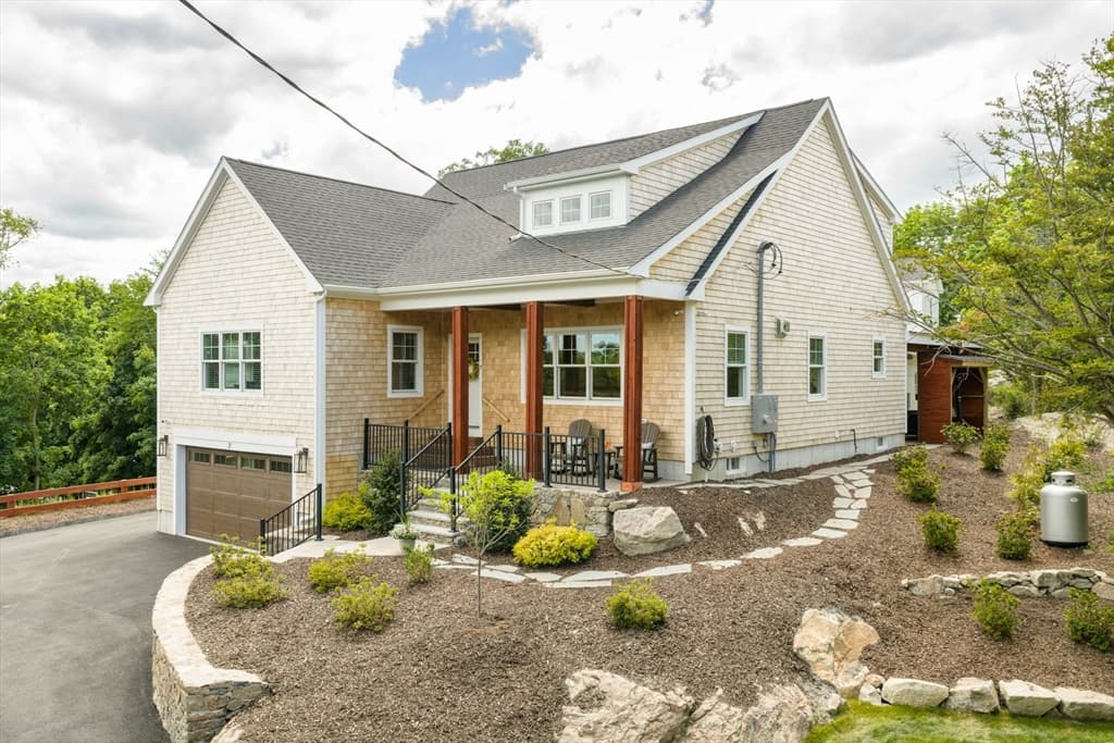7 Laurel Street, Hingham MA 02043