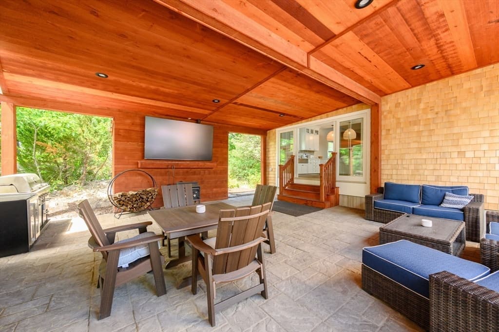 7 Laurel Street, Hingham MA 02043 photo 8