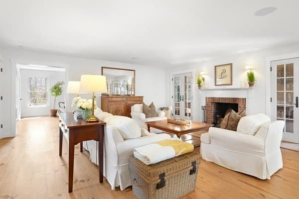 Single Family Residence at 53 Stoney Hill Rd, West Tisbury MA 02575, photo 7 of 41
