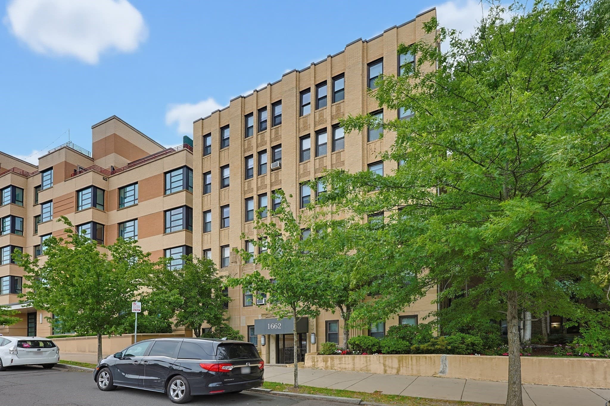 Condominium at 1662 Commonwealth Ave # 43, Boston MA 02135, photo 3 of 35