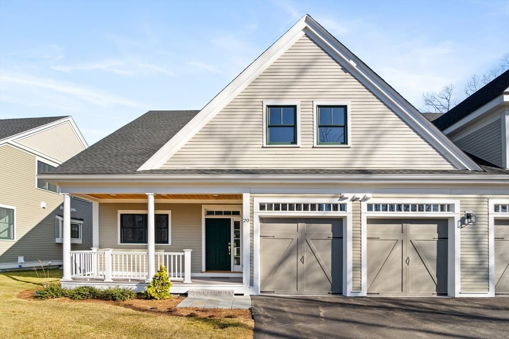 20 Talbot Lane # 20, Reading MA 01867