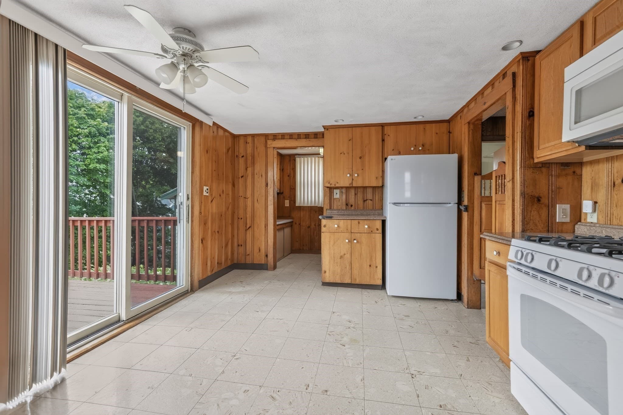 2 Family - 2 Units Up/Down at 153 Locust St., Winthrop MA 02152, Winthrop, photo 17 of 32