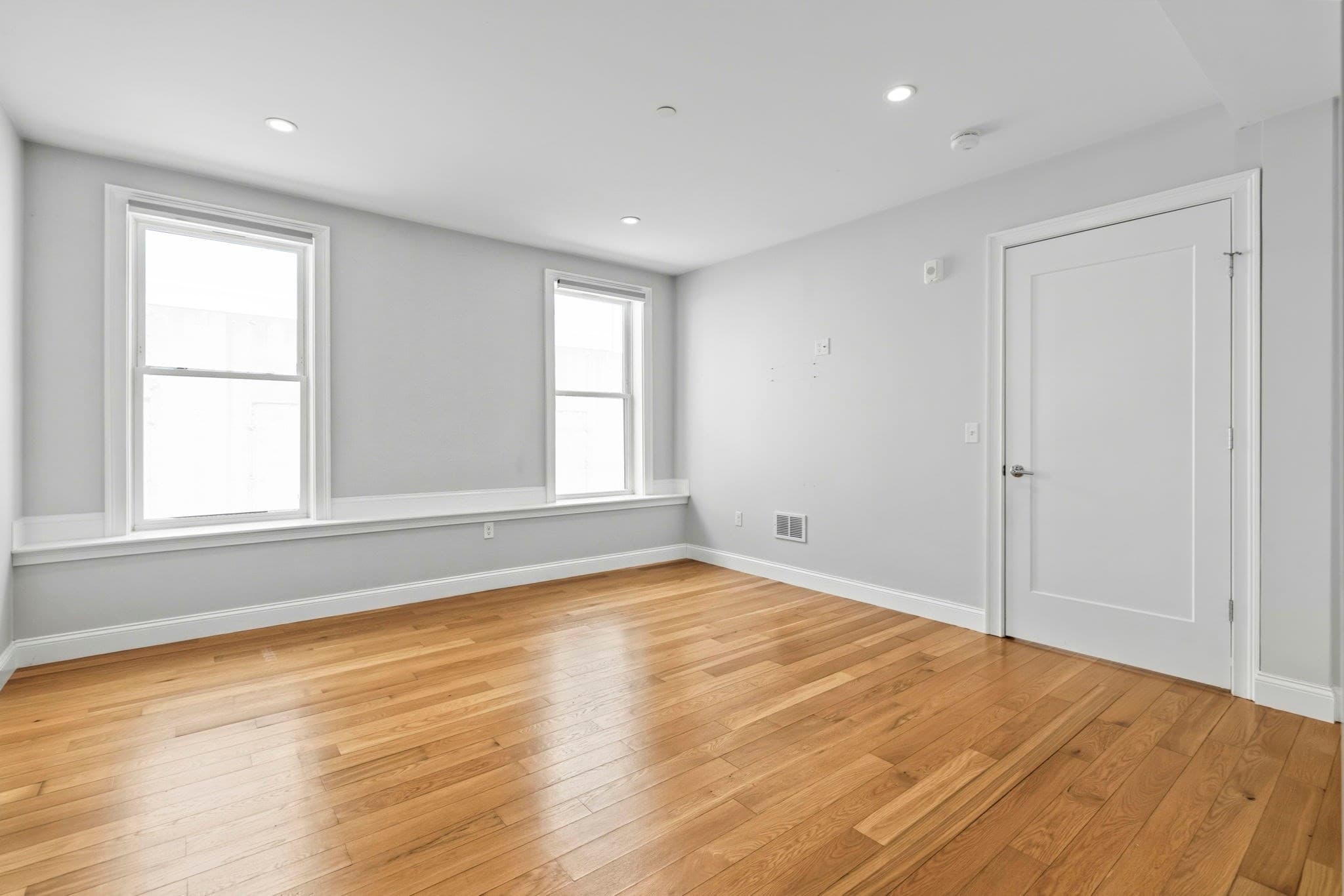 Condominium at 40 Westmoreland St # 2, Boston MA 02124, Boston, photo 21 of 23