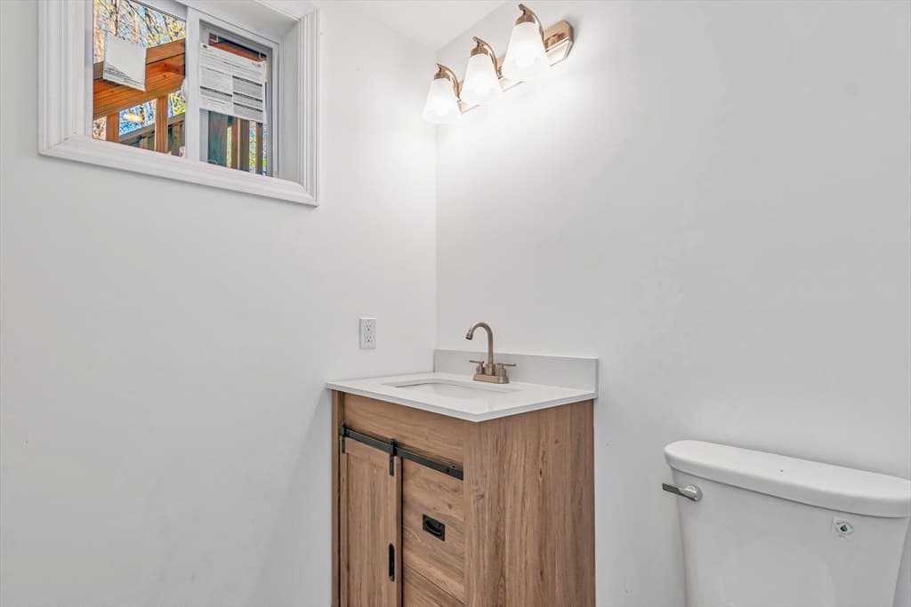 70 Marston Street, Lawrence MA 01841 photo 22