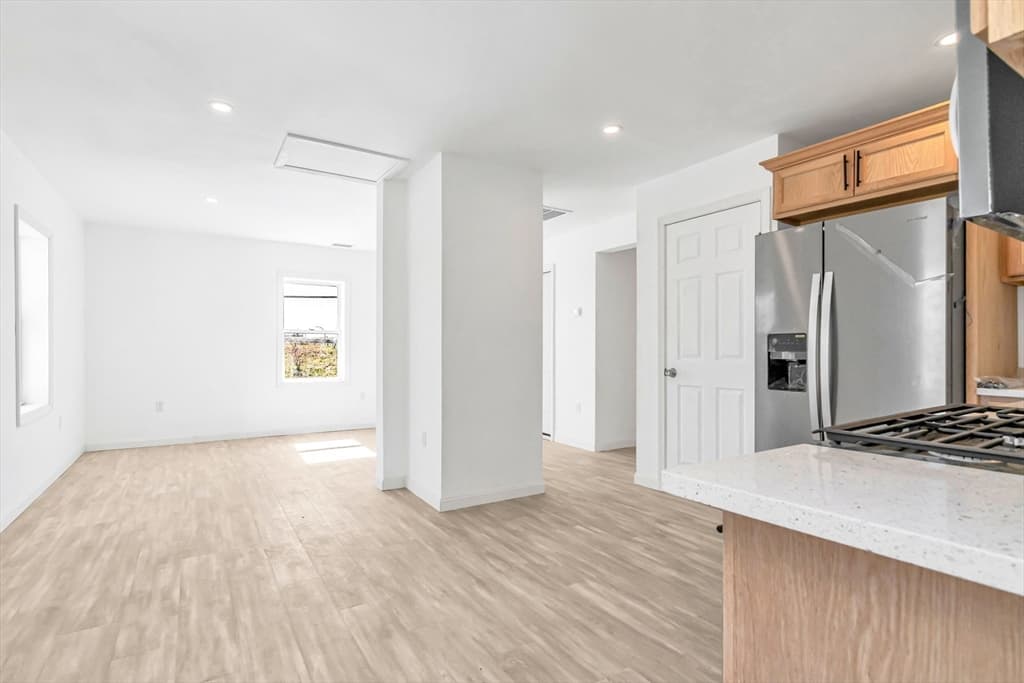 70 Marston Street, Lawrence MA 01841 photo 28