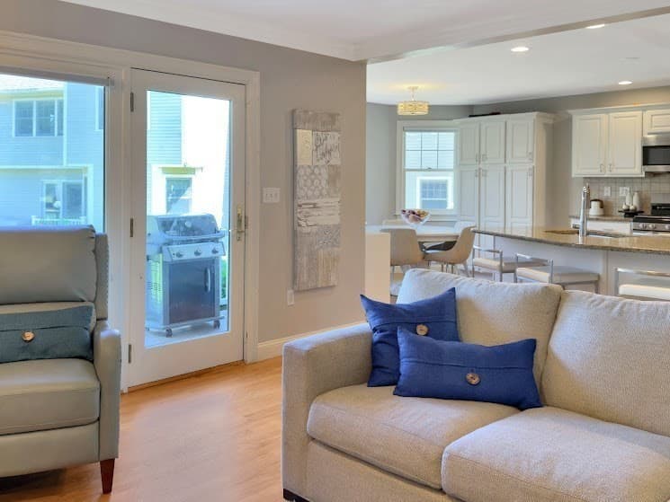 13 Green St, Newton MA 02458 photo 6